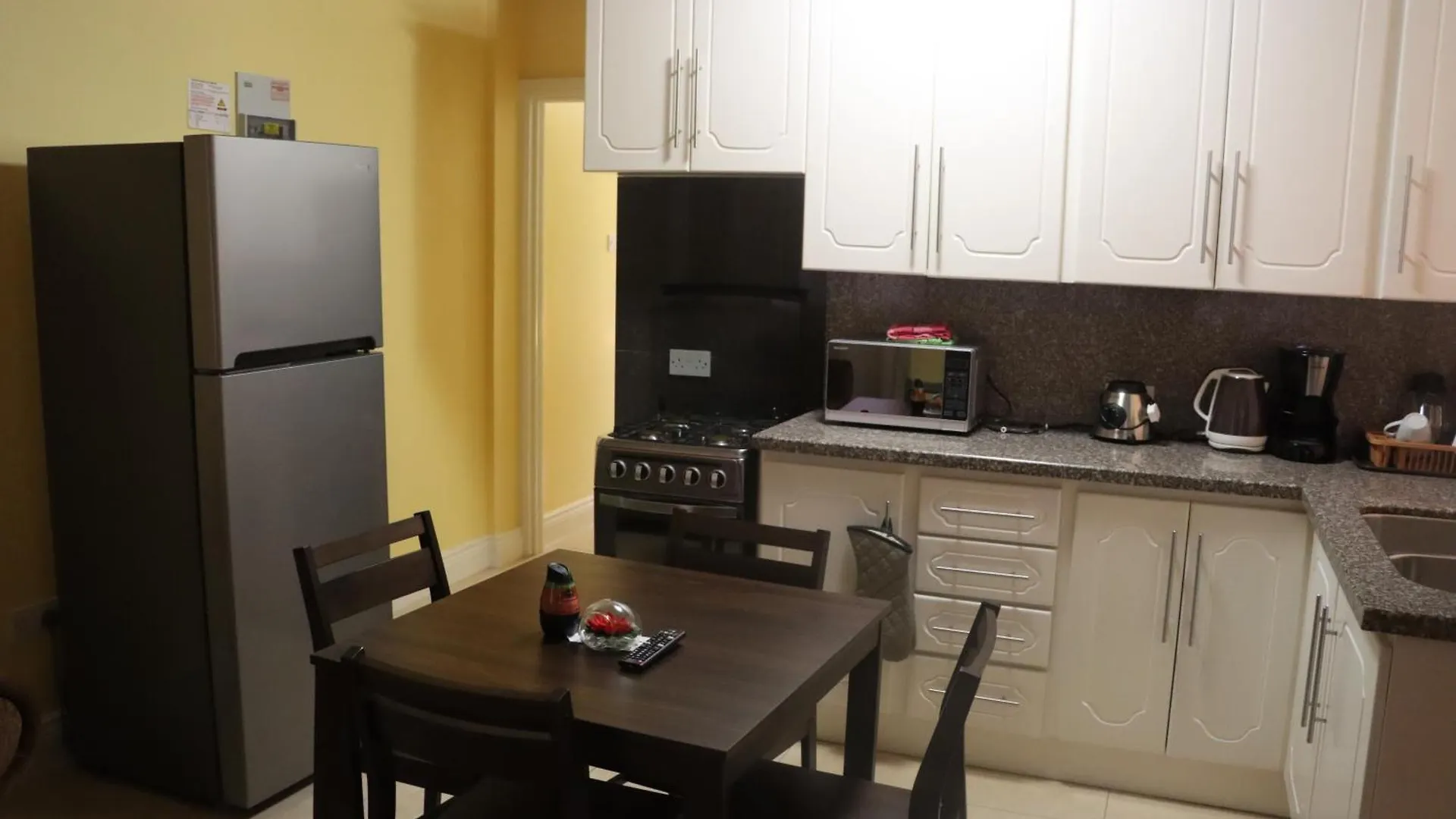 Union Hilltop Paradise Villas 卡斯特里 公寓